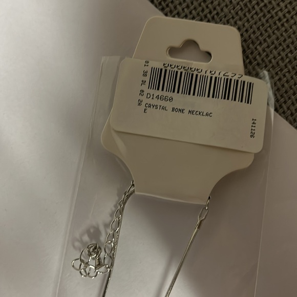 NWT crystal dog bone necklace - Picture 3 of 4